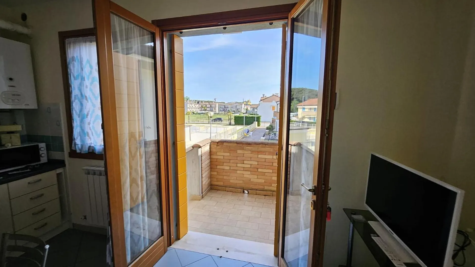 Residence Sole E Mare Appartamenti 罗索利纳马雷 0*,  意大利