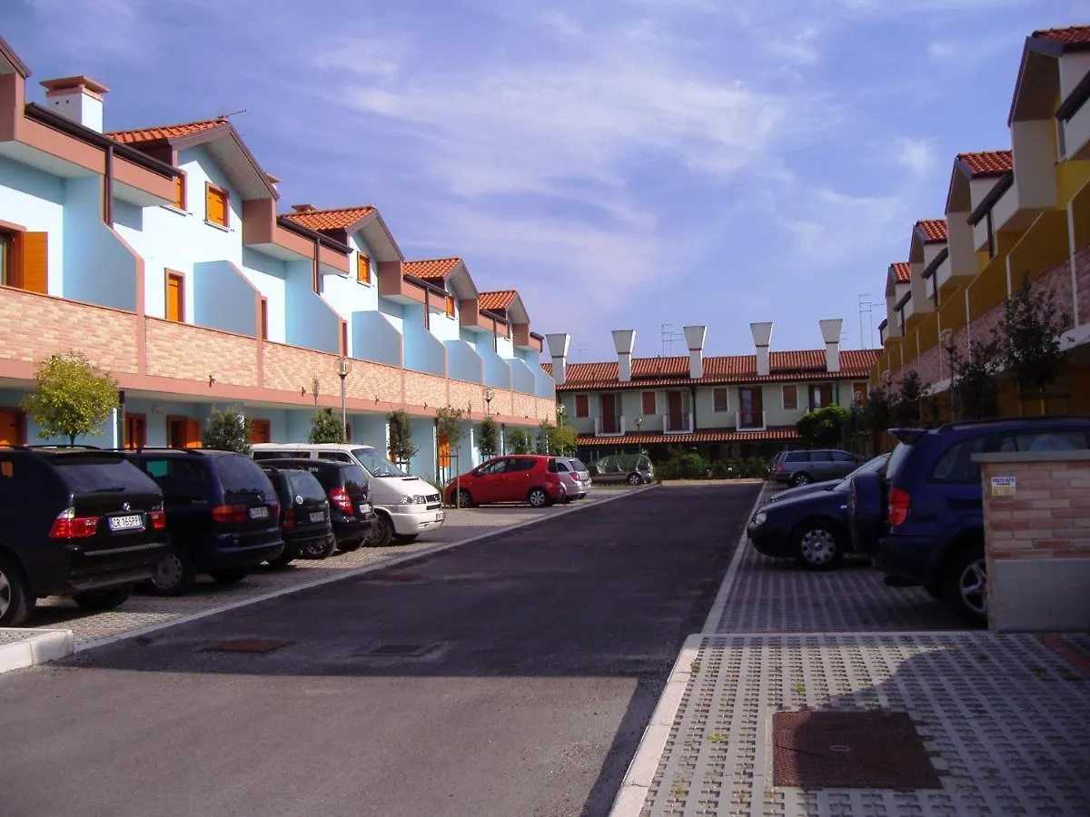 度假居 Residence Sole E Mare Appartamenti 罗索利纳马雷 意大利